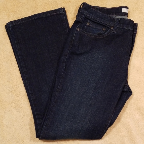 Levi's Denim - Levi's 515 Bootcut Dark Wash Jeans in Size 8M
